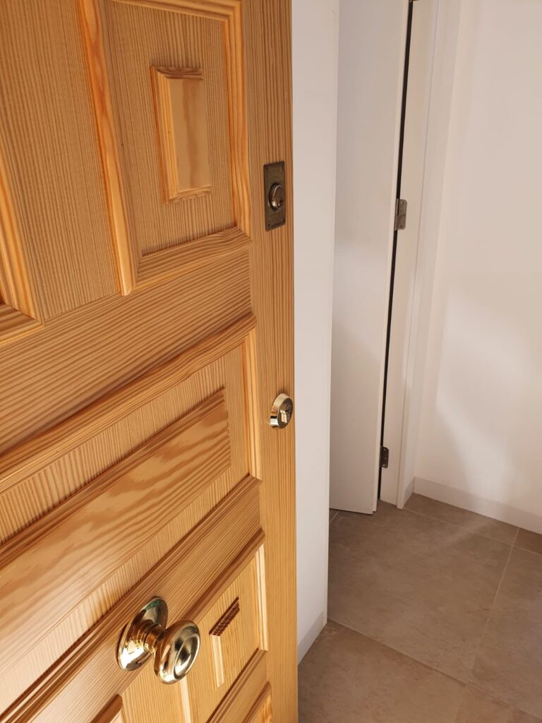 Apertura de puertas Albalat de la Ribera