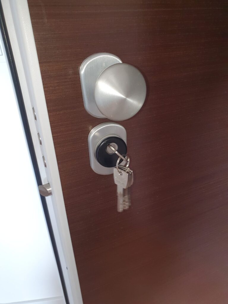 Apertura de puertas Favara