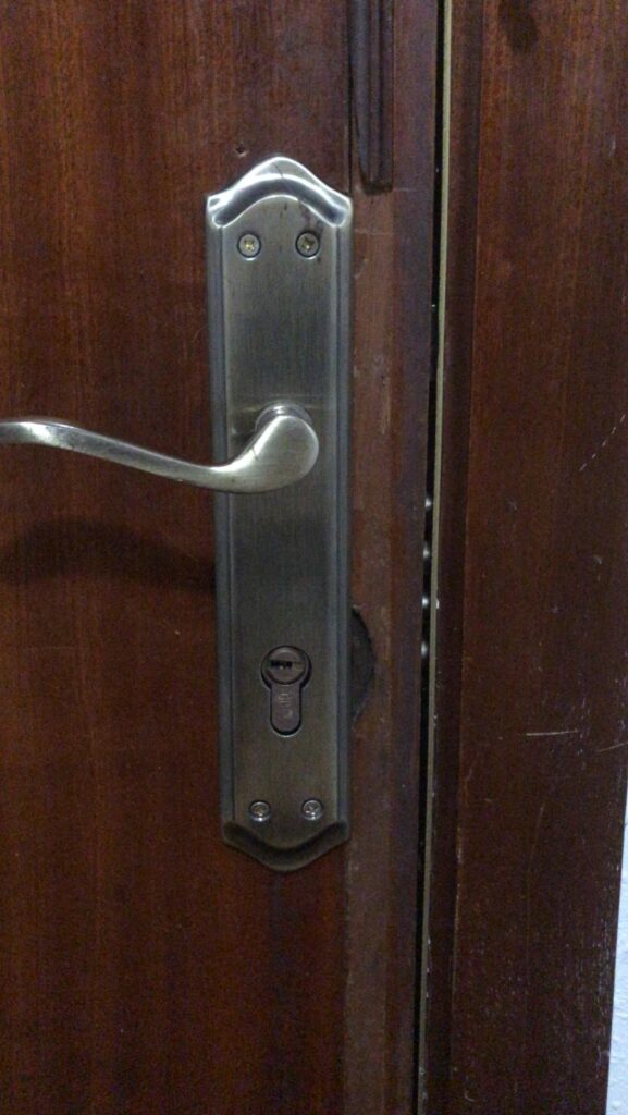 Apertura de puertas La Pea
