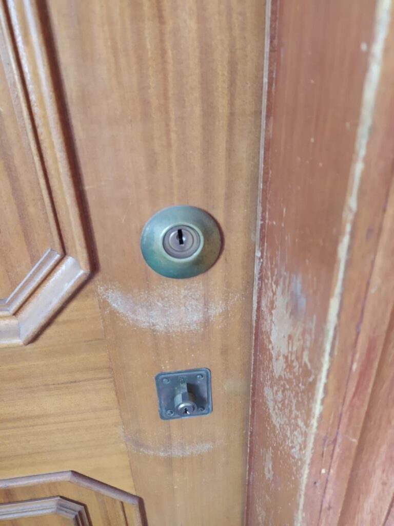 Apertura de puertas La Raiosa