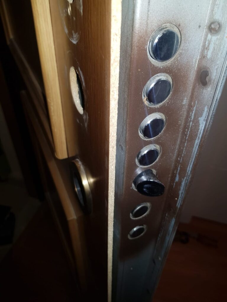 Apertura de puertas Llauri