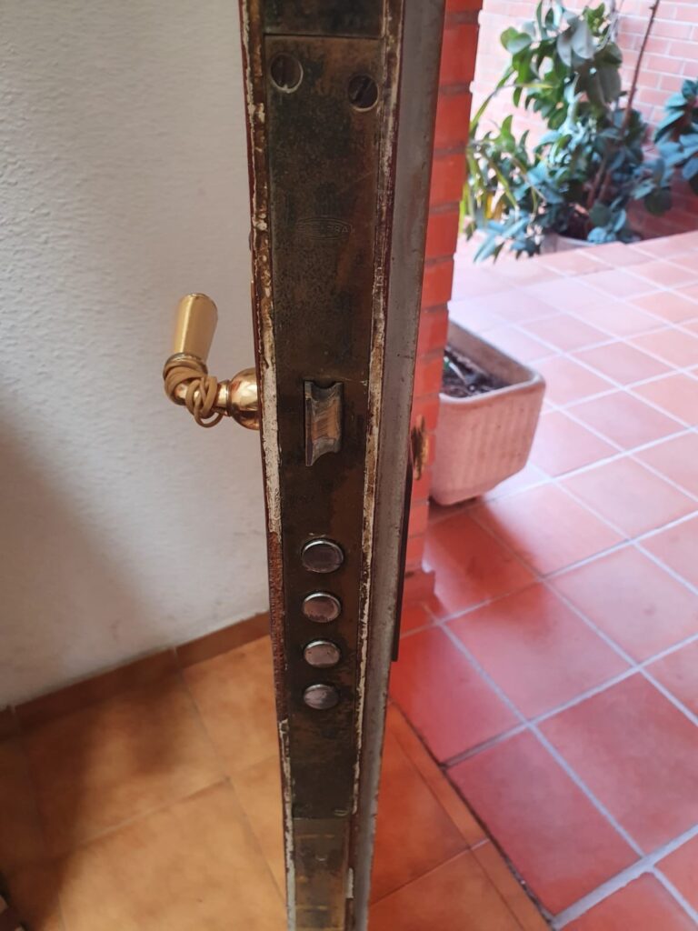 Apertura de puertas Quartell