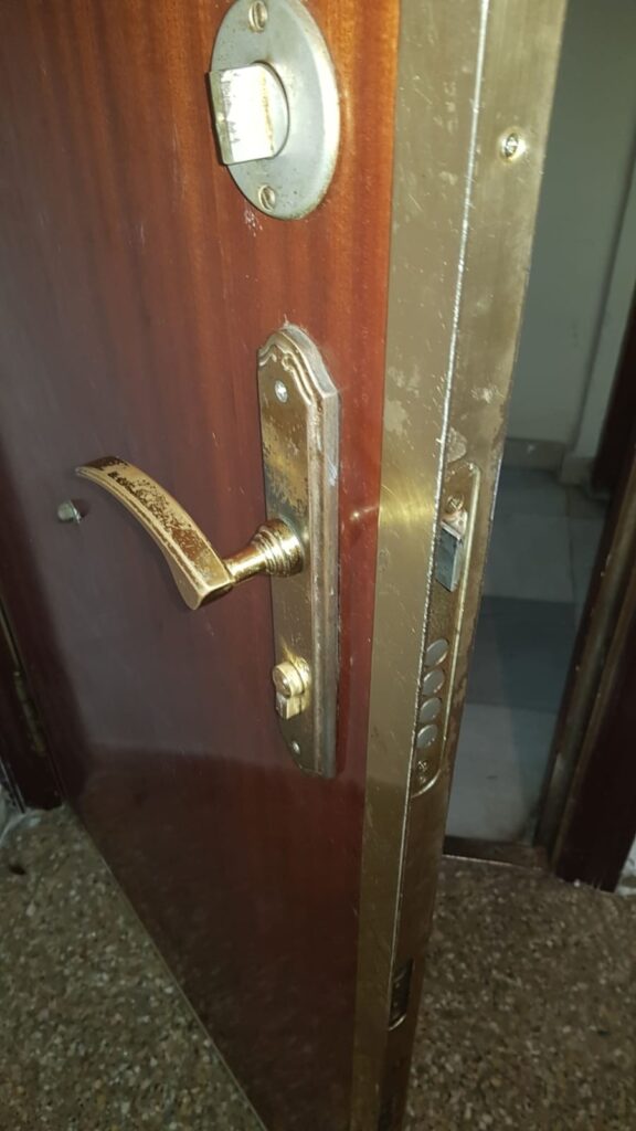 Apertura de puertas Yatova
