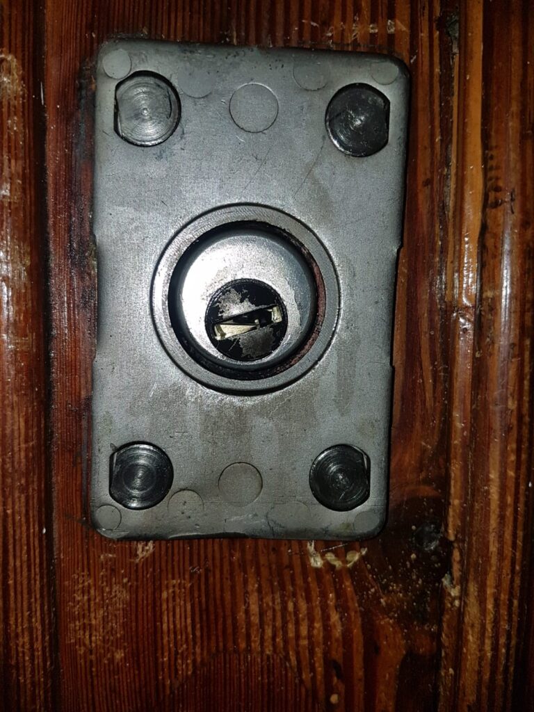 Cambio de cerraduras Montroy